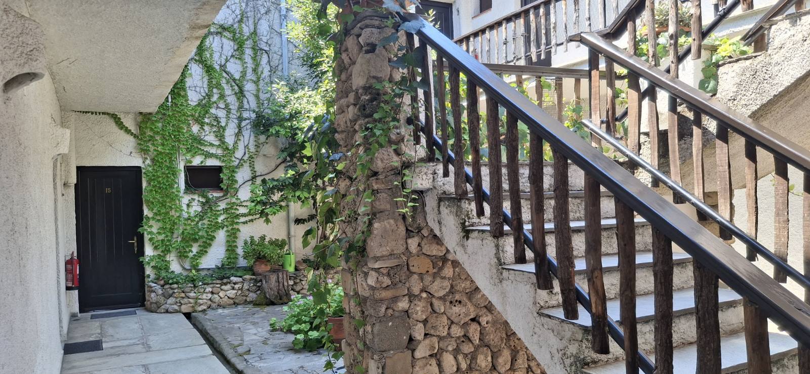 Σκάλα του κτηρίου